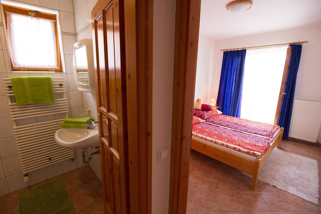 Relax Apartment House Залакарос Стая снимка