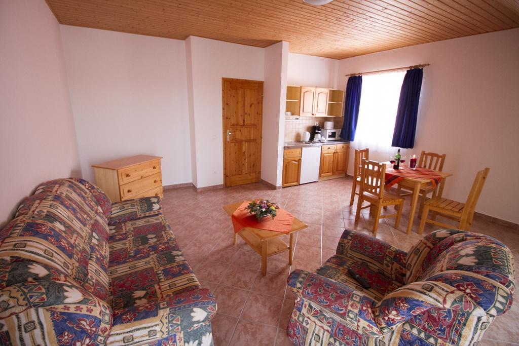 Relax Apartment House Залакарос Екстериор снимка